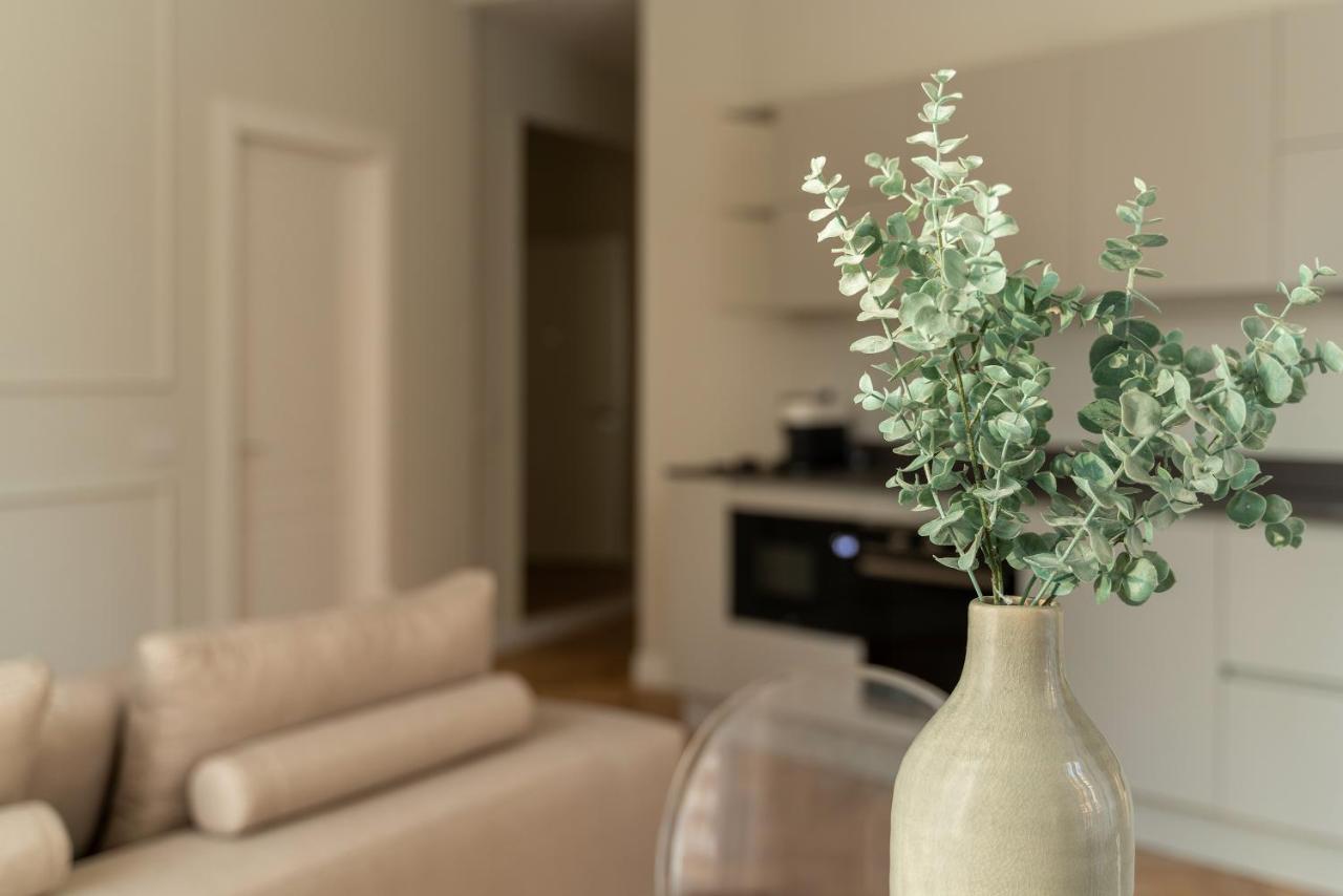 Nabila Apartment Милано Екстериор снимка